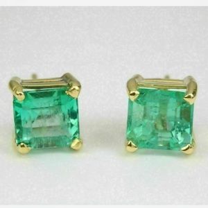 - Emerald & 14k Gold Vermiel Handcrafted Earrings 2.5 kt